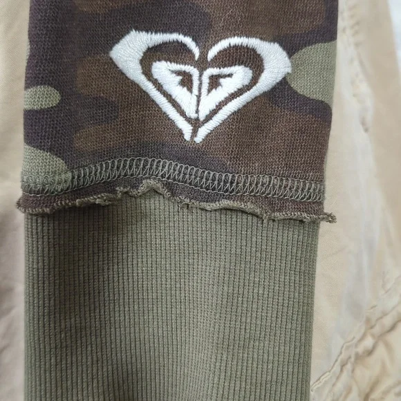 Y2K Roxy Camo Hoodie Jacket Medium - Picture 3 of 9